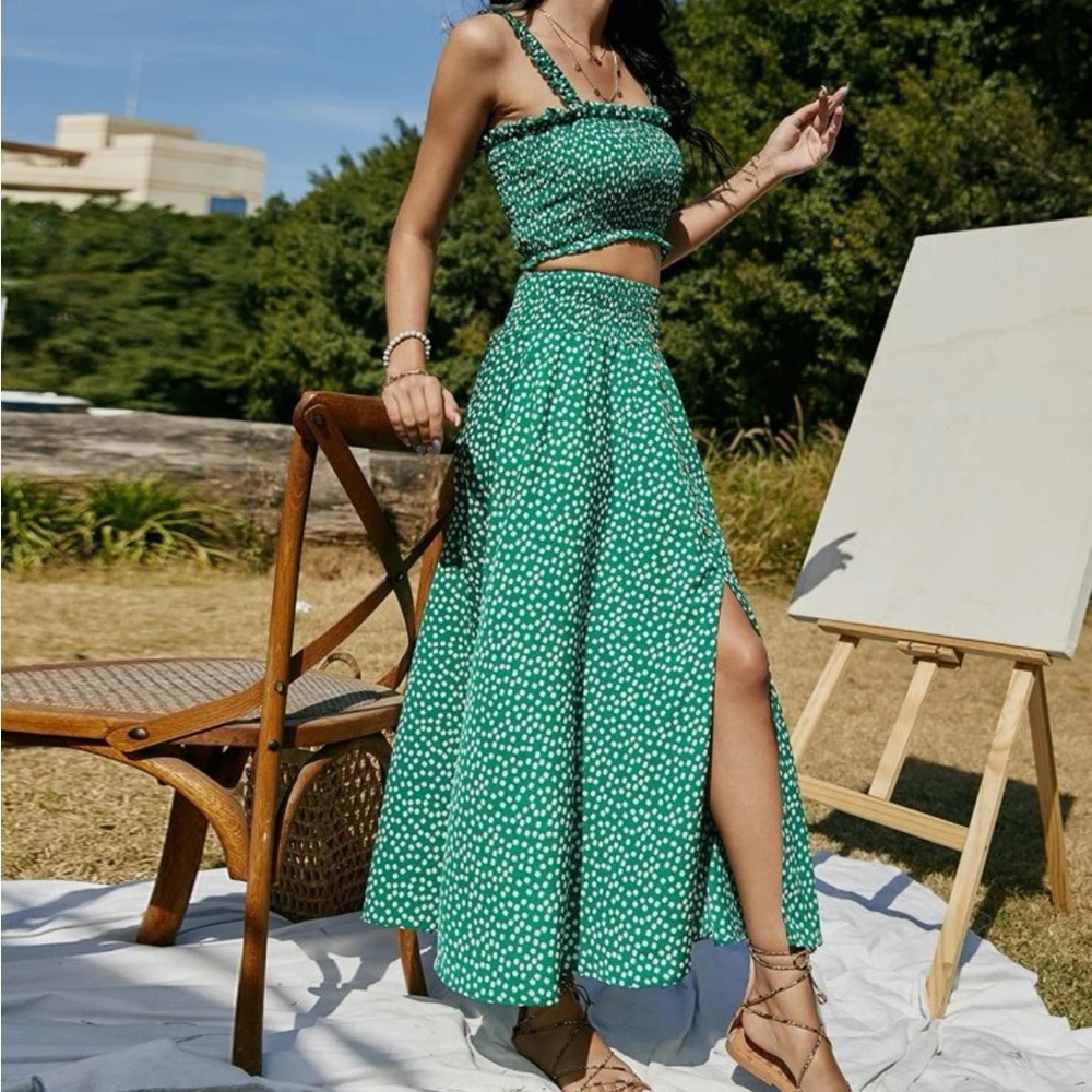 Like New! Two Piece Set